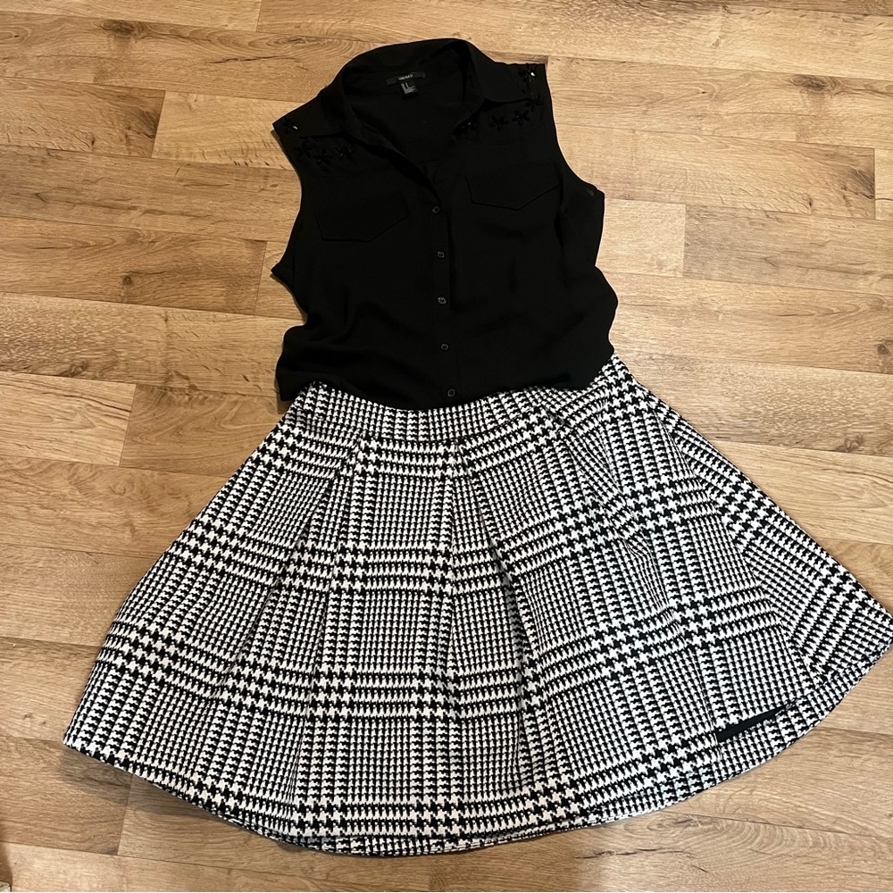 Express houndstooth pleated skirt 10 & collared tank